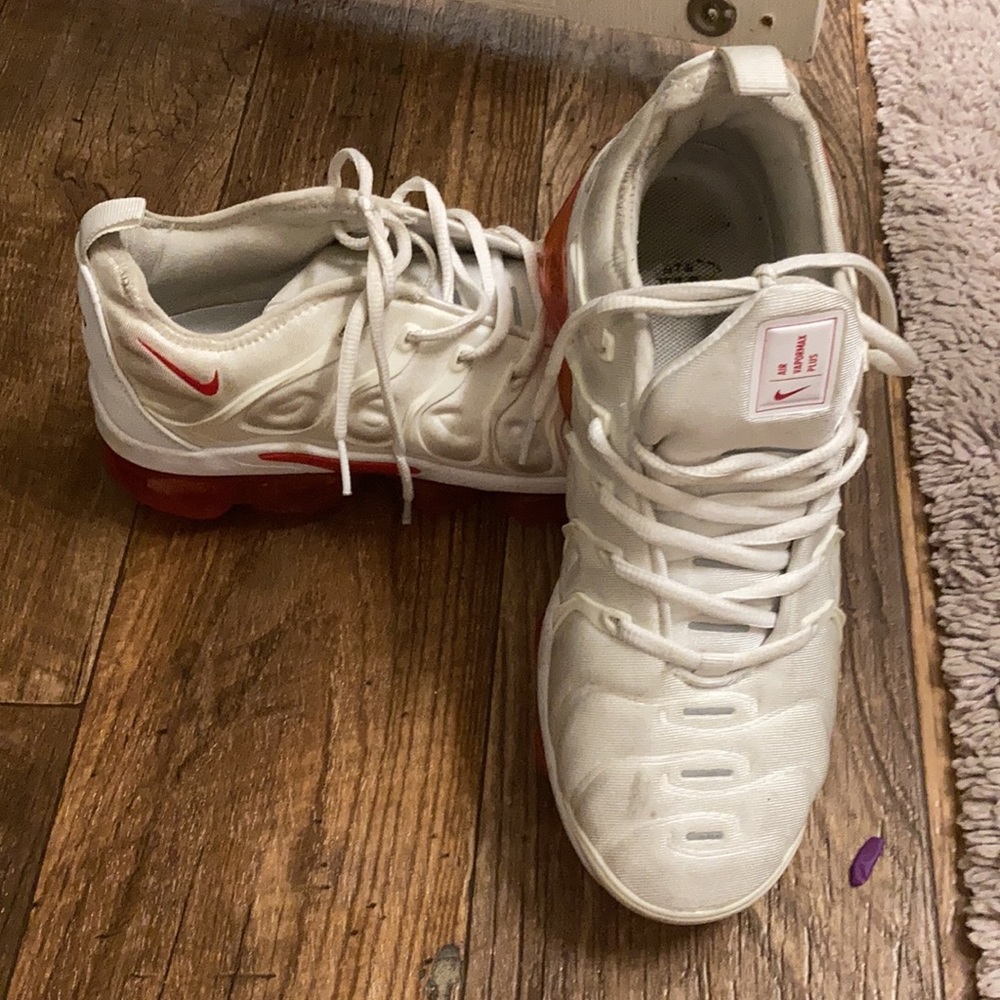 Air Max - Picture 3 of 4